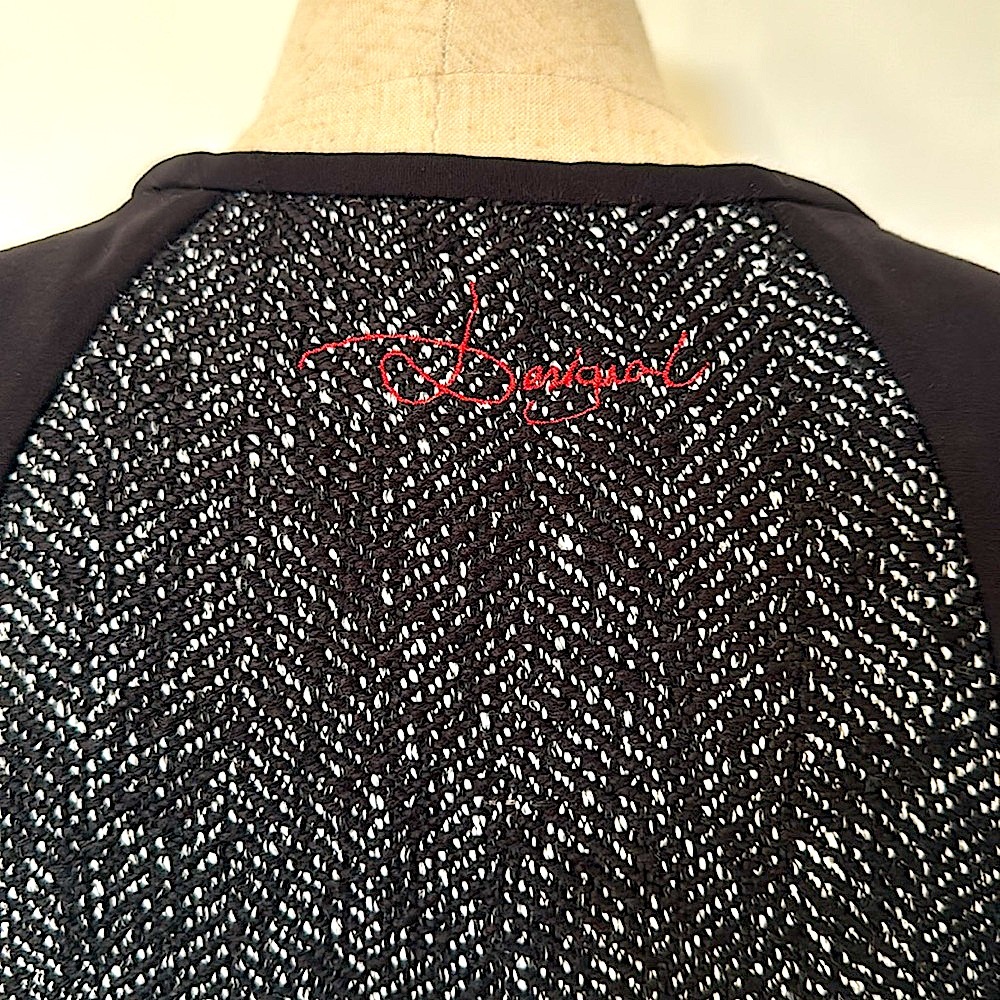 NWOT!! Desigual Dress with Zipper Detail! - Picture 7 of 9